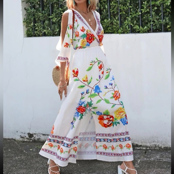 Dresses & Skirts - Boho Floral Print Cold Shoulder Maxi Dress